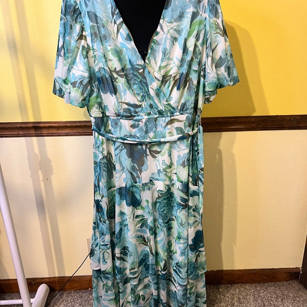 Lane Bryant Green Floral Ruffled Maxi Dress NWOT
